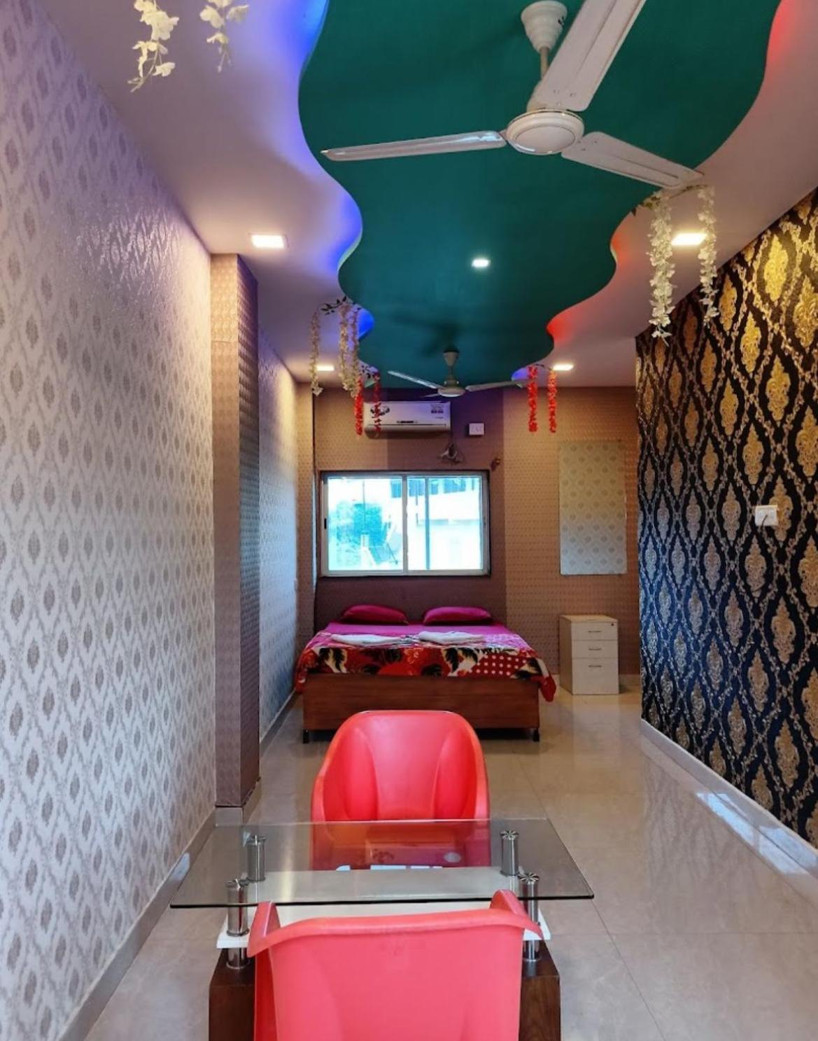 Strawberry Vacations Villa Panchgani Exteriör bild
